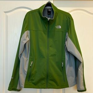 Men’s Green North Face jacket. Flight series. XL